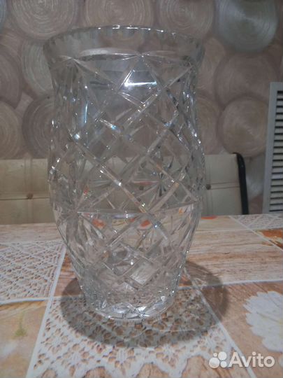 Ваза хрустальная