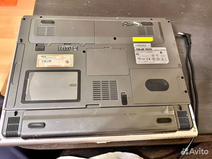 Ноутбук asus m6000