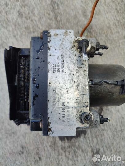 Блок ABS (насос) Audi A6C4 Audi 100