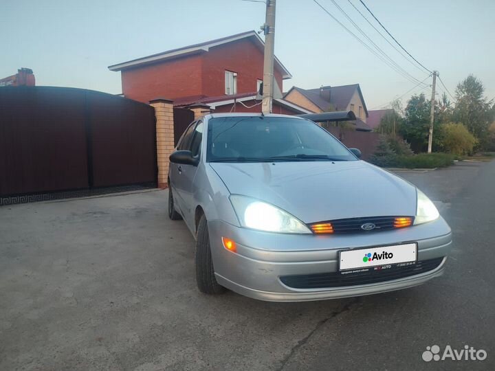 Ford Focus 2.0 AT, 2001, 144 400 км