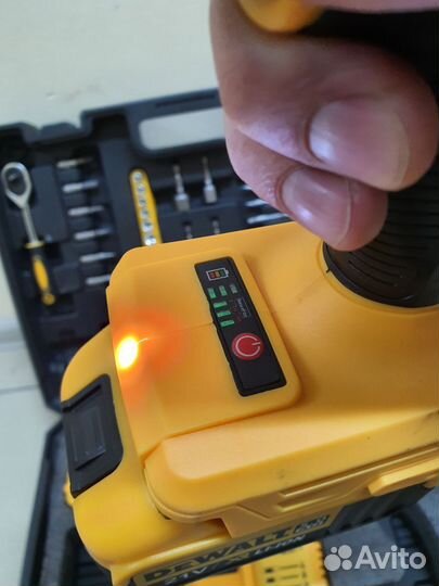 Гайковерт аккумуляторный 1200