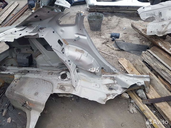 Крыло заднее левое Volvo s80