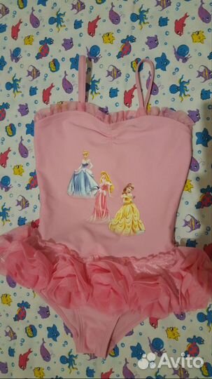 Продаются купальник и принадлежности для плавания