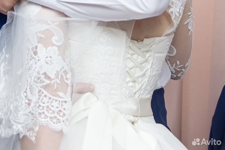 Свадебное платье