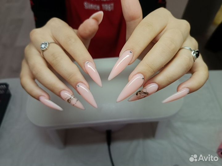 Мастер маникюра