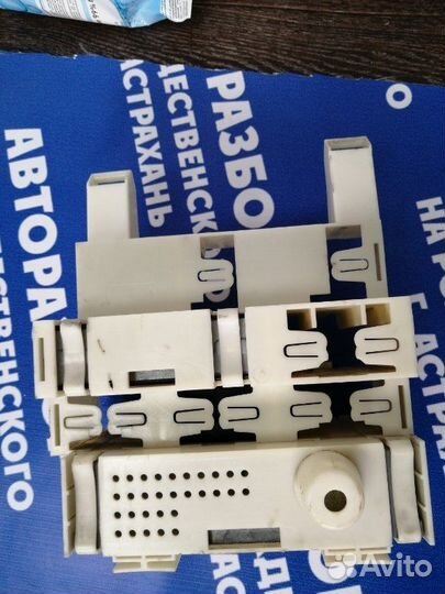 Корпус блока предохранителей Bmw E65 седан N62B44