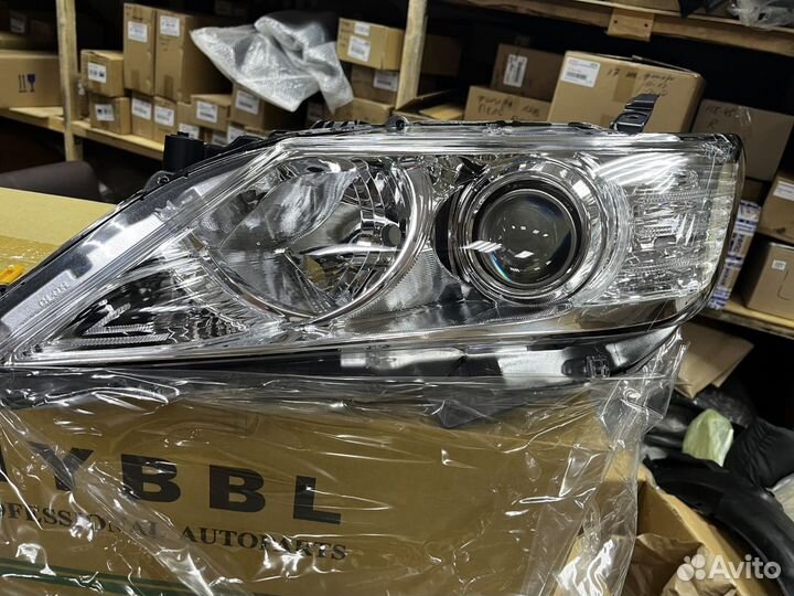 Фара Toyota camry VX50 xenon
