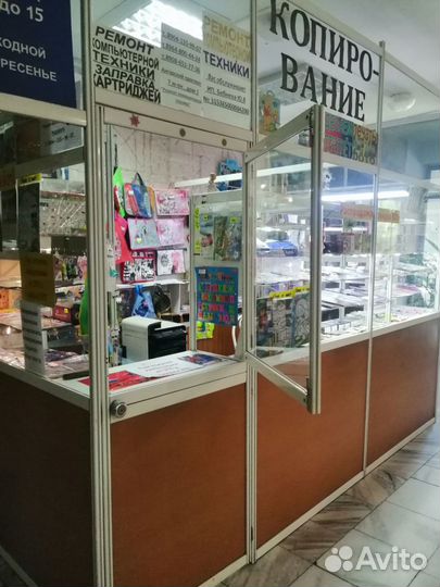 Стеклянная витрина б\у