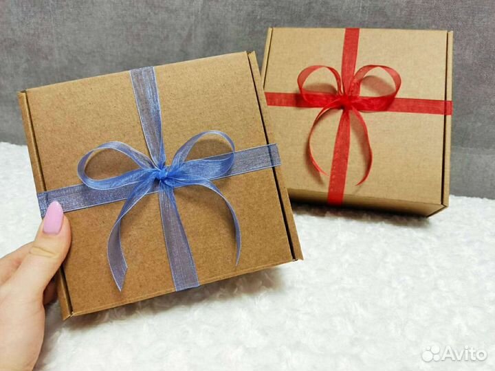Коробка картонная, подарочная