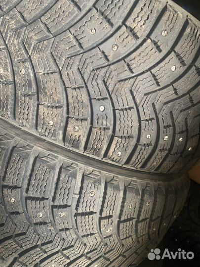 Michelin X-Ice North 215/55 R17 98T