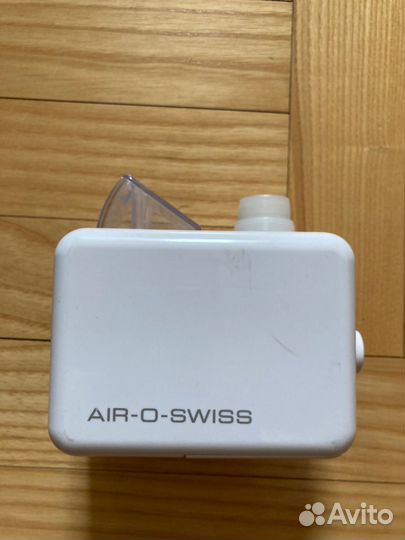 Увлажнитель воздуха Air-O-Swiss U7146 компактный