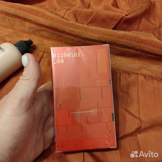 Духи молекула 04