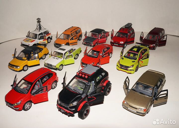 Универсальная акриловая краска для творчества