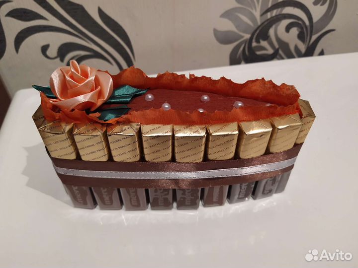 Цветы и подарки