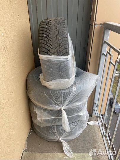 Nokian Tyres Hakkapeliitta 8 225/45 R19 96T