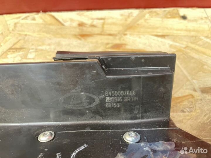 Замок двери задний правый LADA Vesta