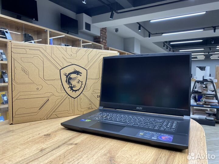 MSI Katana 17 16/1000 i7-12650h RTX 4070