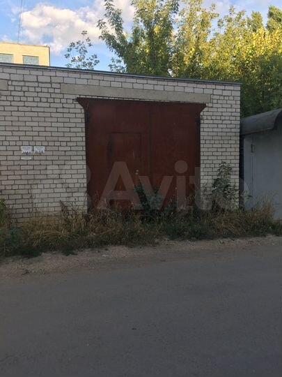 Гараж, > 30 м²