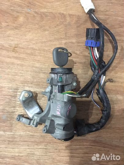 Замок зажигания Kia Spectra