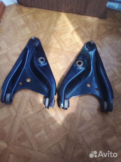 Рычаг передний рено