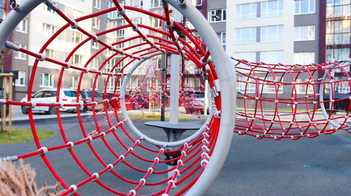 2-к. квартира, 56 м², 1/9 эт.