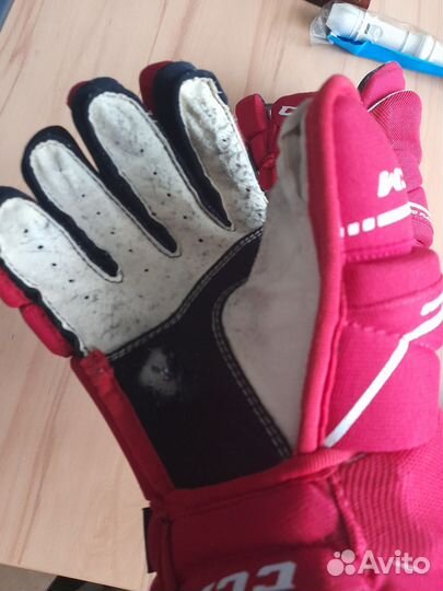 Краги HG9060 SR CCM tacks prot gloves RED/white