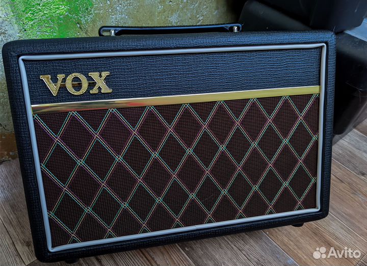 Гитарный комбик VOX pathfinder 10