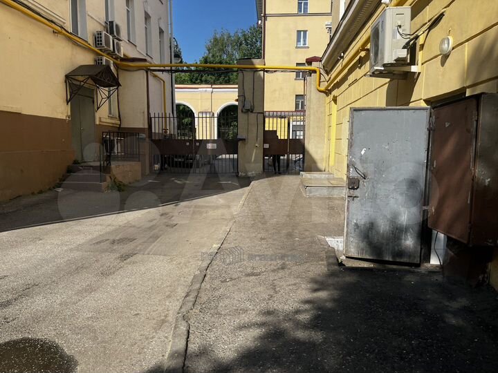 Склад на Пушкина 3