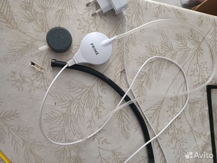 Аквариум с фильтром, компрессором, лампой и др