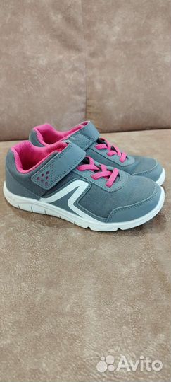 Кроссовки детские