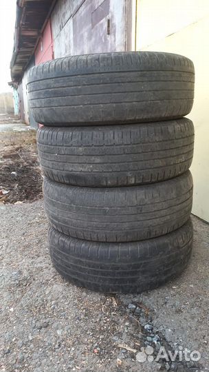 Continental ContiCrossContact AT 215/65 R16 98H