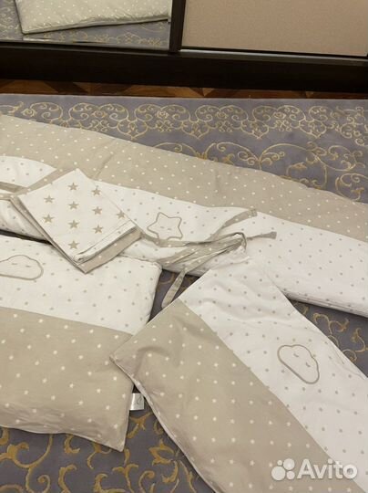 Детский комплект бортиков и белье