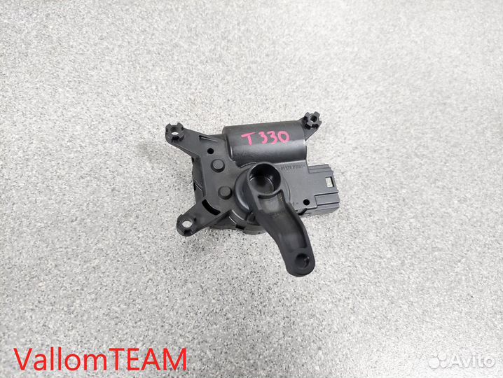 Лот T330 Сервопривод заслонки печки VW Touareg