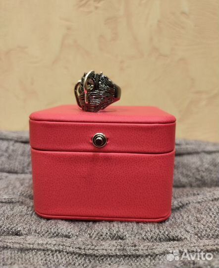 Серебряное кольцо