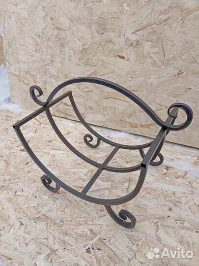 Дровница для камина