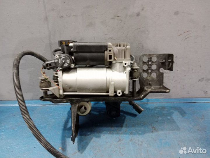 Компрессор пневмоподвески Audi A6 C6