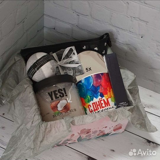 Подарок для девушки на день рождения (бокс)