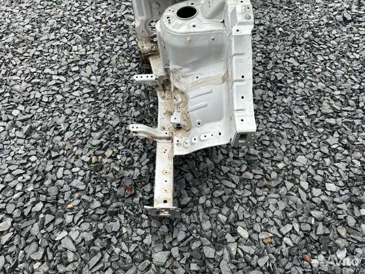 Четверть передняя левая Лонжерон Hyundai Ix35 2.0