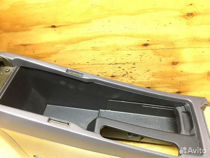 Подлокотник Honda Torneo CF3 F18B 2001