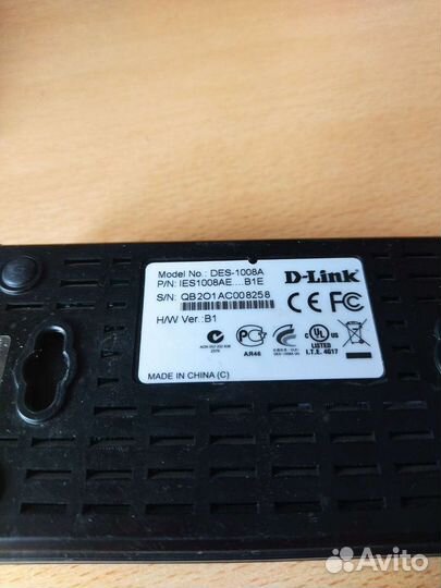 Коммутатор D-Link DES-1008A