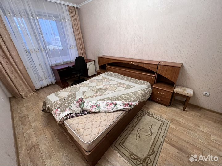 Спальный гарнитур бу