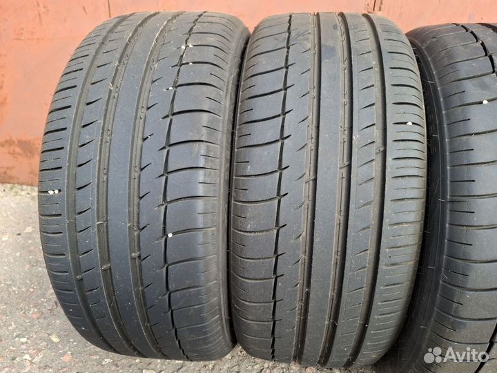 Triangle Sports TH201 215/45 R16 90V