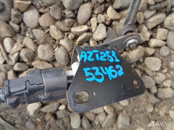 Датчик положения кузова Toyota Avensis AZT251