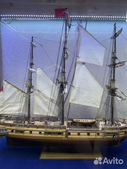 Модель корабля HMS Surprise