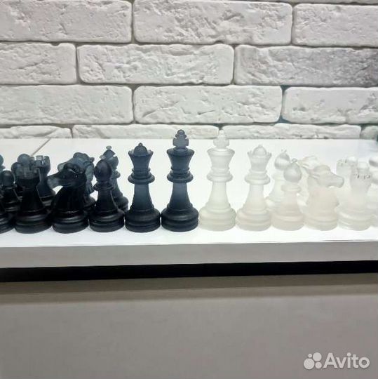 Шахматы ручной работы новые из смолы