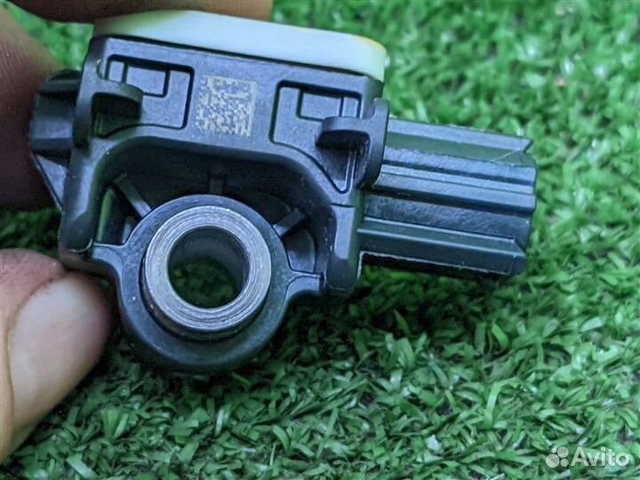 Датчик airbag Infiniti Qx56 Z62 VK56 2011