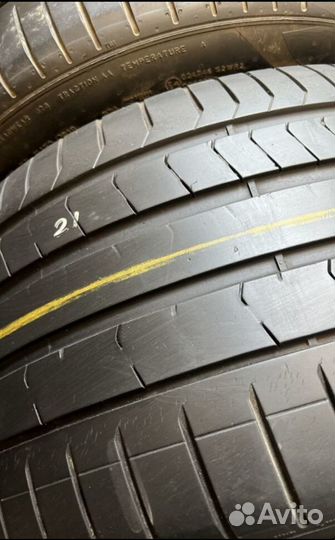 Pirelli P Zero PZ4 275/40 R20 и 315/35 R21