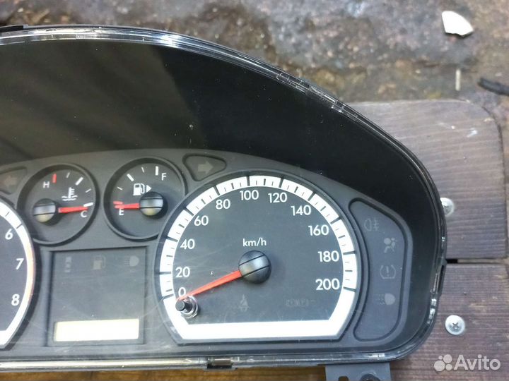 Шевроле авео т250 щиток приборов