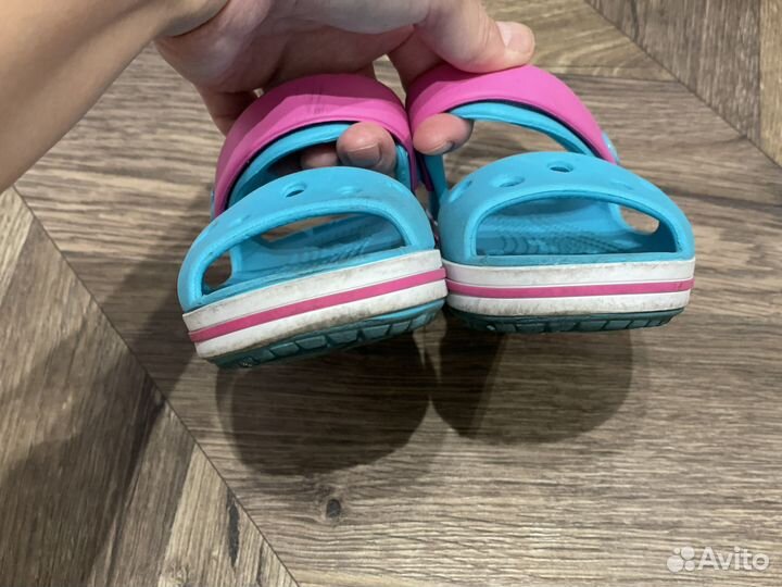 Сандалии crocs c9