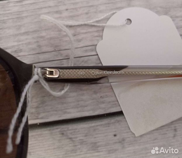 Calvin Klein новые солнцезащитные очки США